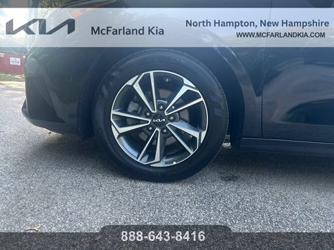 Used 2024 Kia Forte LXS FWD image 32