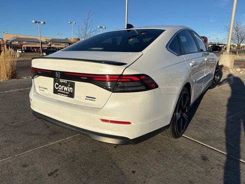 Used 2023 Honda Accord Sport image 9
