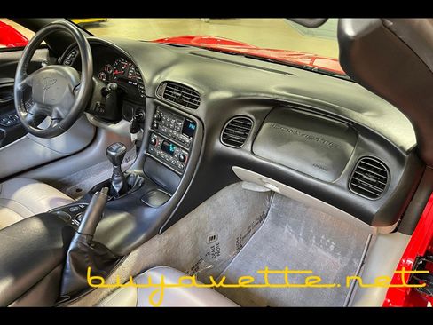 Used 2003 Chevrolet Corvette Convertible w/ Preferred Equipment Group1 image 18
