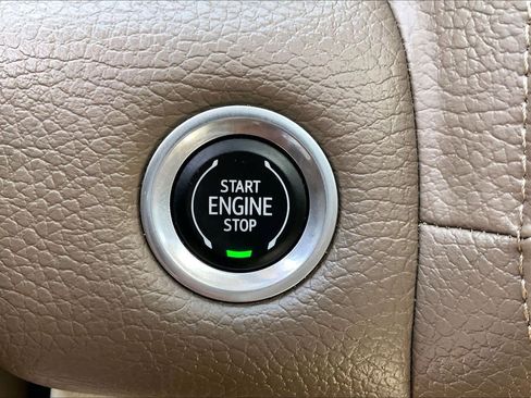 Used 2023 GMC Yukon XL Denali image 34