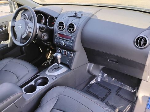 Used 2009 Nissan Rogue SL w/ Premium Pkg image 16