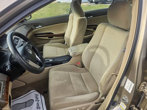 Used 2009 Honda Accord EX image 11