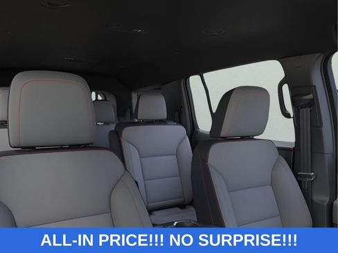 New 2026 Chevrolet Traverse LT w/ Driver Confidence Package AWD/4WD image 18