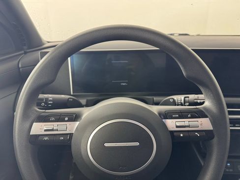 Used 2025 Hyundai Santa Cruz SEL FWD image 12