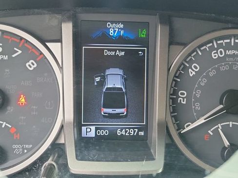 Used 2022 Toyota Tacoma SR5 w/ Technology Package RWD image 27