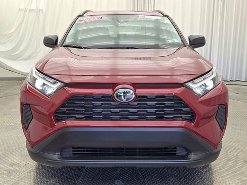 Used 2025 Toyota RAV4 LE AWD/4WD image 28