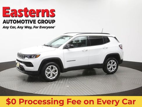 Used 2024 Jeep Compass Latitude AWD/4WD image 56
