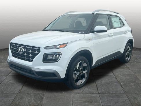 Certified 2026 Hyundai Venue SEL FWD image 1