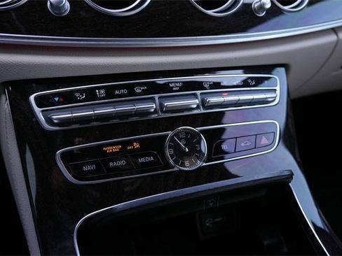 Used 2019 Mercedes-Benz E 450 4MATIC Wagon image 17