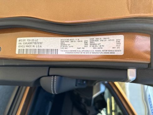 New 2026 Jeep Grand Cherokee L Limited w/ Luxury Tech Group II AWD/4WD image 31