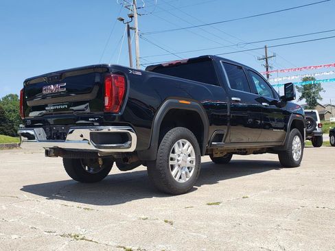 Used 2021 GMC Sierra 3500 SLT AWD/4WD image 3
