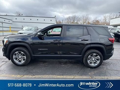 Used 2025 GMC Terrain Elevation image 8