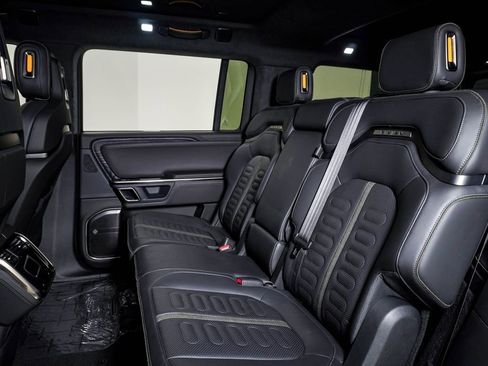 Used 2023 Rivian R1S Adventure image 17