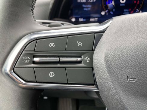 New 2026 Chevrolet Equinox LT w/ Convenience Package II AWD/4WD image 15