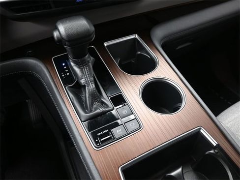 Used 2021 Toyota Sienna LE image 4