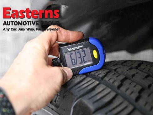 Used 2022 Jeep Compass Trailhawk w/ Trailhawk Elite Group image 33