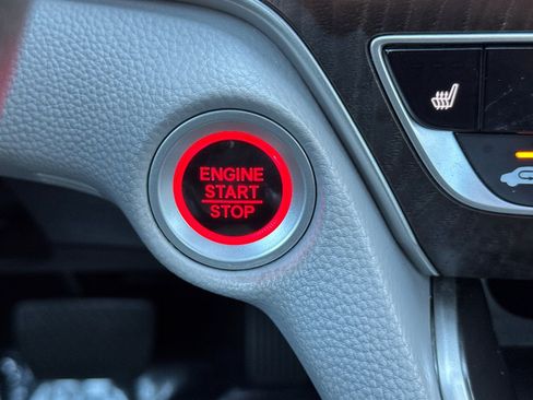 Used 2018 Honda Accord EX image 17