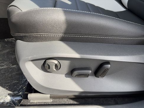 New 2026 Volkswagen Taos SEL AWD/4WD image 12