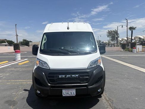 Used 2026 RAM ProMaster 2500 w/ Convenience Group FWD image 5