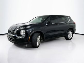 Used 2024 Mitsubishi Outlander ES video 2