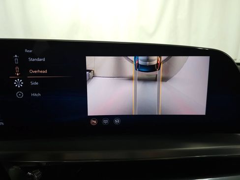 Certified 2024 Cadillac Lyriq Luxury AWD/4WD image 29