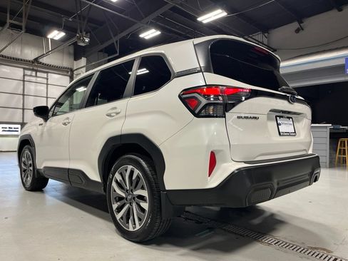 Certified 2025 Subaru Forester Touring AWD/4WD image 7