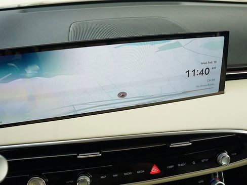 New 2026 Genesis GV70 2.5T Select image 9