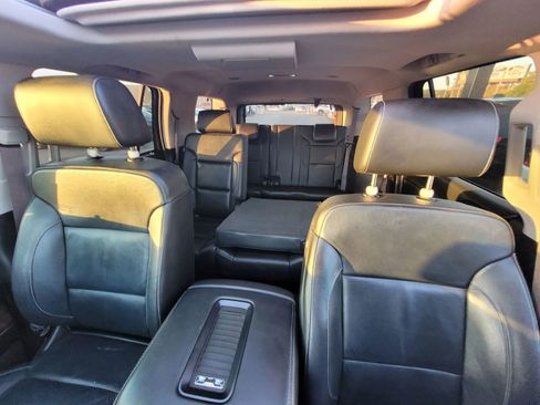 Used 2016 Chevrolet Tahoe LT RWD image 3