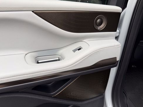 New 2026 Lincoln Navigator Black Label image 20