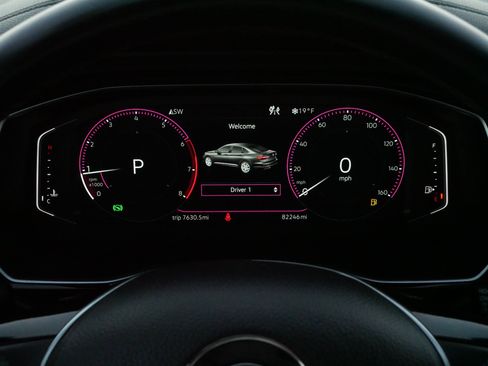 Used 2019 Volkswagen Jetta SEL Premium image 21