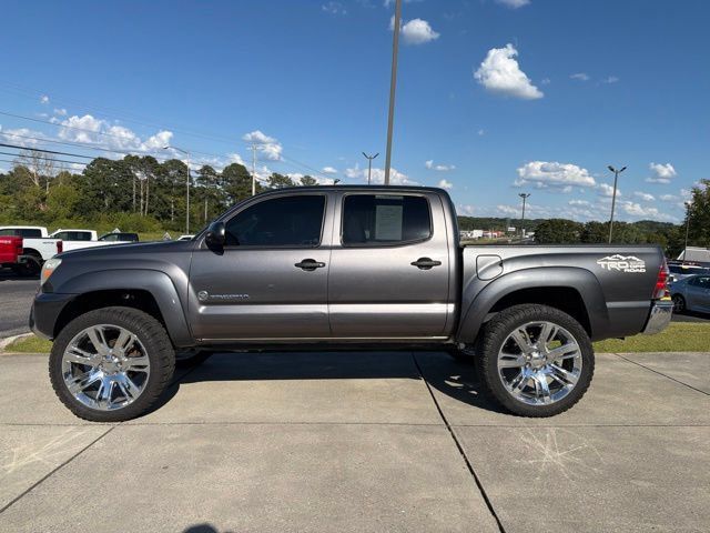 Used 2015 Toyota Tacoma PreRunner w/ SR5 Package RWD image 2