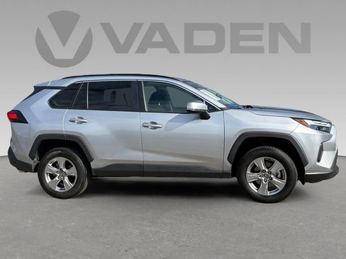 Used 2022 Toyota RAV4 XLE image 6