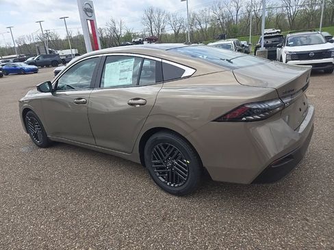 New 2026 Nissan Sentra SV image 5