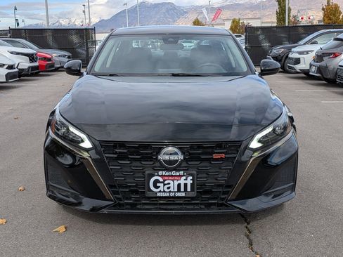 Used 2024 Nissan Altima 2.5 SR image 9