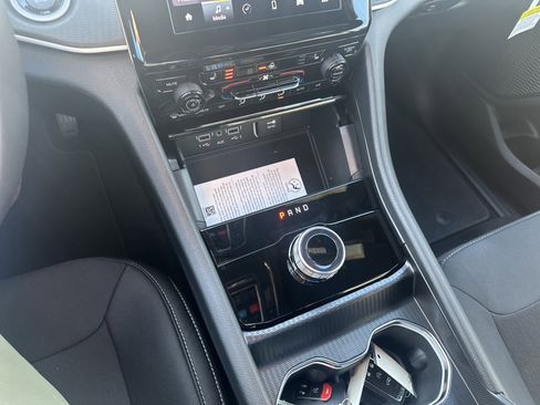 New 2025 Jeep Grand Cherokee L Laredo w/ Luxury Tech Group I image 33