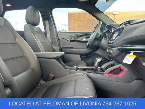 Used 2022 Chevrolet TrailBlazer RS w/ Sun and Liftgate Package FWD image 27