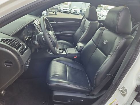 Certified 2023 Chrysler 300 S w/ Comfort Group image 12