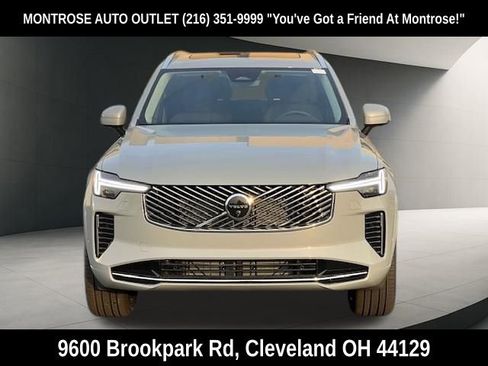 New 2026 Volvo XC90 B6 Plus w/ Protection Package Premier AWD/4WD image 8