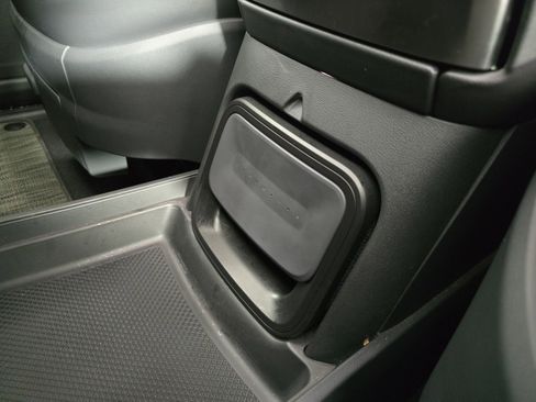 Used 2023 Rivian R1T Launch Edition image 33