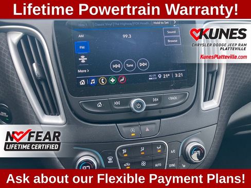 Used 2024 Chevrolet Malibu LT image 19