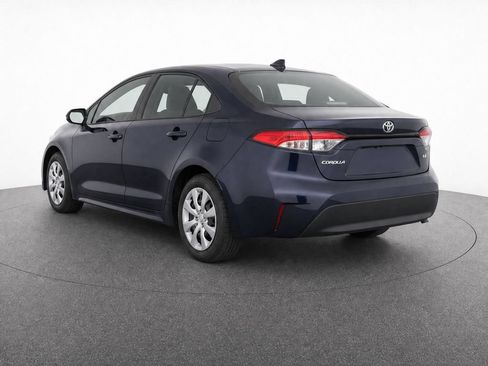 Used 2023 Toyota Corolla LE w/ Carpet Mat Package (TMS) FWD image 4
