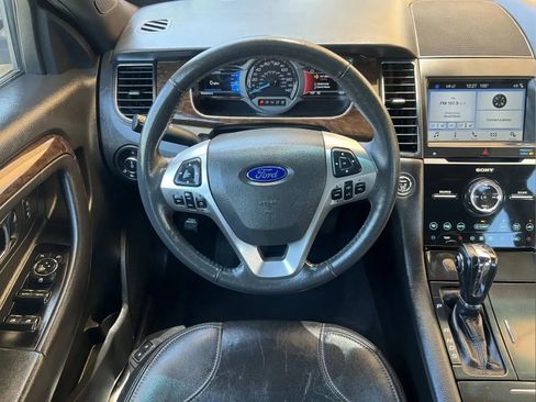 Used 2019 Ford Taurus Limited FWD image 12