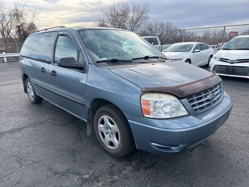 Used 2004 Ford Freestar SE image 1