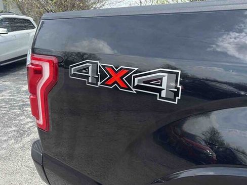 Used 2016 Ford F150 Platinum w/ Equipment Group 701A Luxury image 13