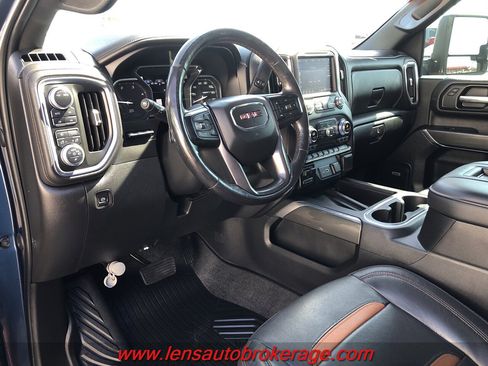 Used 2020 GMC Sierra 2500 AT4 w/ AT4 Premium Package AWD/4WD image 11