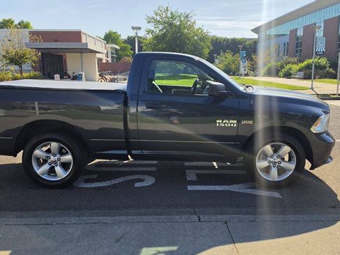 Used 2014 RAM 1500 Express RWD image 4