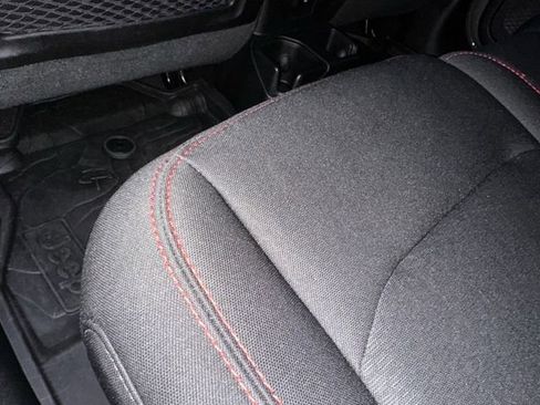 Used 2019 Jeep Wrangler Unlimited Rubicon image 13