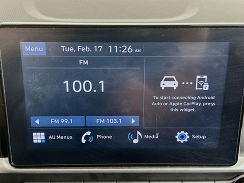 Used 2025 Hyundai Venue SEL image 21