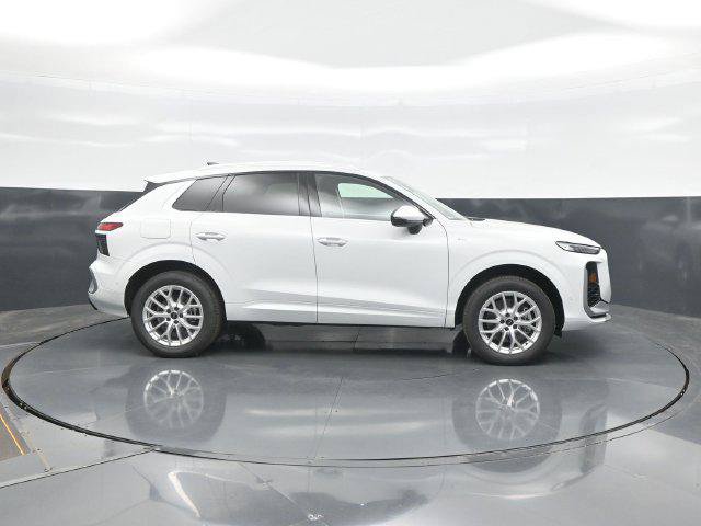 New 2026 Audi Q3 quattro 2.0T AWD/4WD image 8