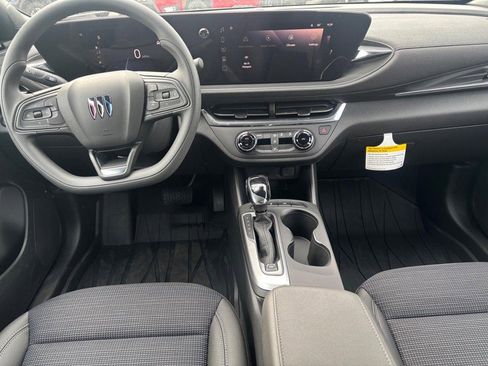 New 2026 Buick Envista Preferred w/ Advanced Safety Package FWD image 7